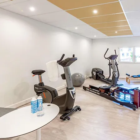 Отель Novotel Centre Compans Caffarelli