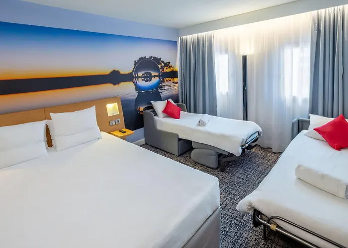Novotel Centre Compans Caffarelli Отель 4*