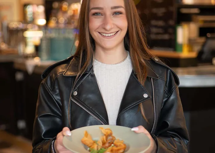 Отель Novotel Centre Compans Caffarelli 4*