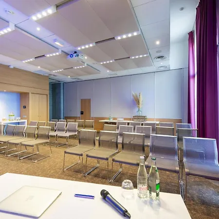 Novotel Centre Compans Caffarelli 4*