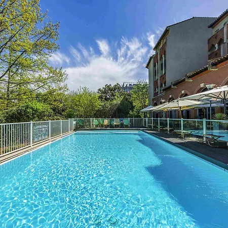 Novotel Centre Compans Caffarelli Hotel 4*