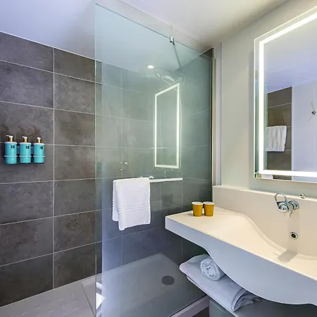 Hotel Novotel Centre Compans Caffarelli 4*