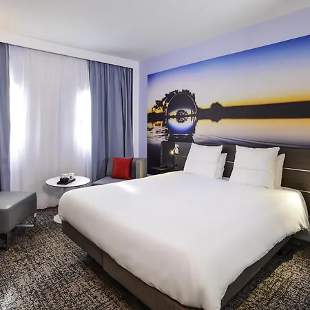 Отель Novotel Centre Compans Caffarelli