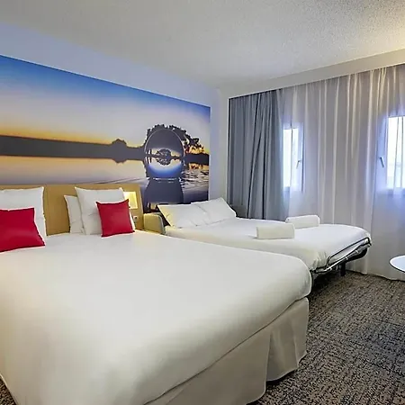 Hotel Novotel Centre Compans Caffarelli 4*