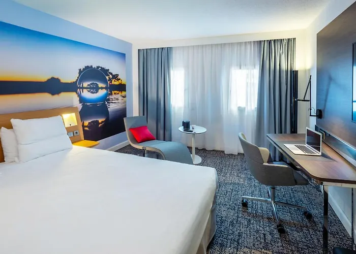 Hotel Novotel Centre Compans Caffarelli 4*