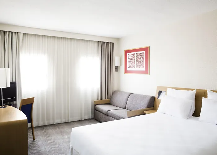 Hotel Novotel Centre Compans Caffarelli 4*