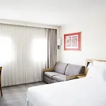 מלון Novotel Centre Compans Caffarelli 4*