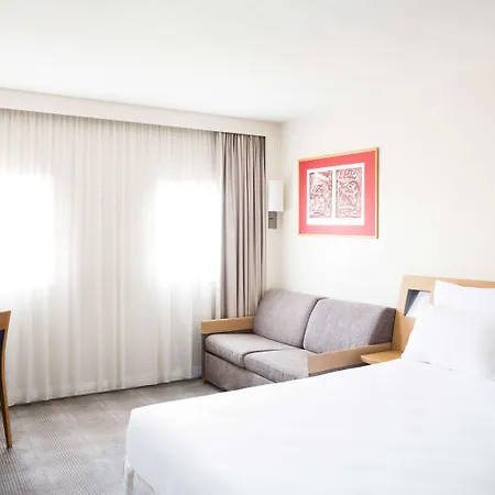 Novotel Centre Compans Caffarelli Hotel 4*