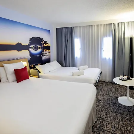 Hotel Novotel Centre Compans Caffarelli 4*