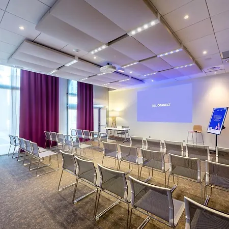 Novotel Centre Compans Caffarelli 4*